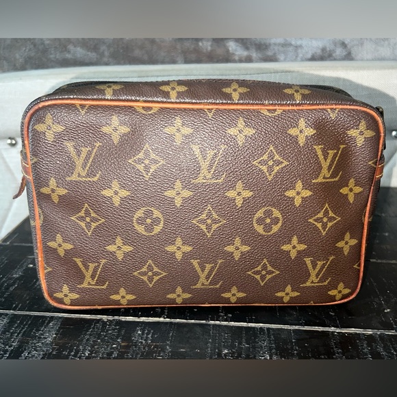 Louis Vuitton Mono Compiegne 23 Bag - Picture 1 of 16